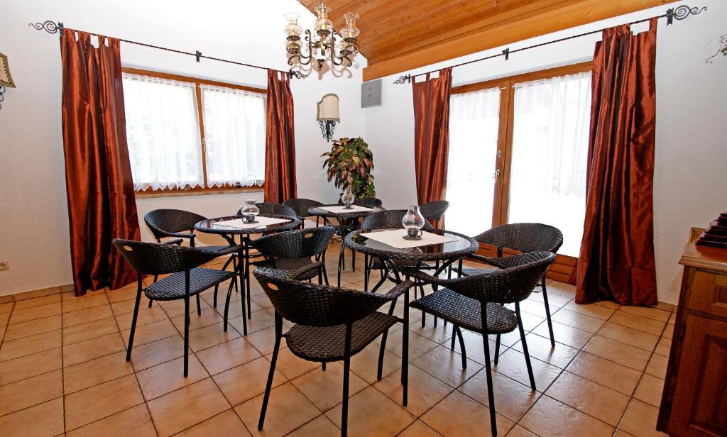 Hotel Alpenblick Schruns Buitenkant foto